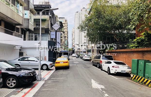 忠孝敦化商圈店面周邊環境